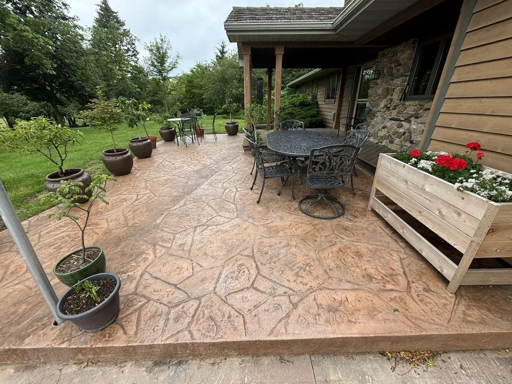 Reliable lawn care service experts serving Albany, WI - DP Concrete & Landscaping