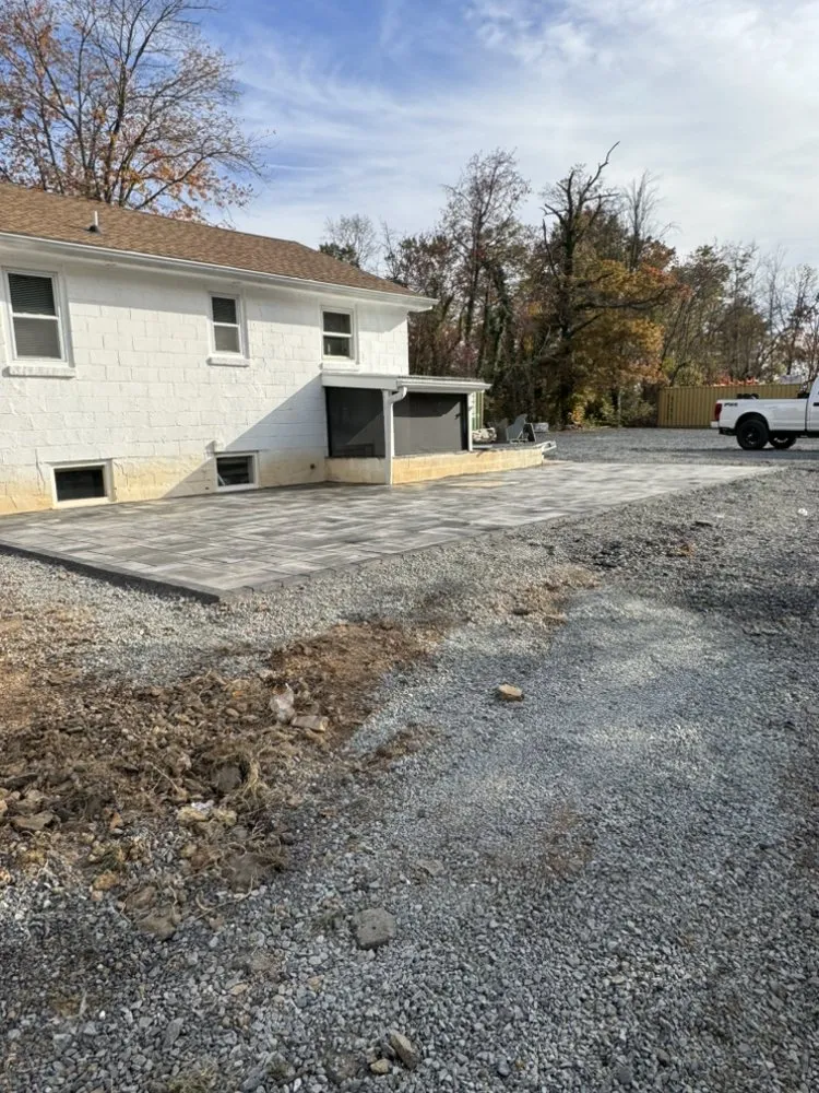 Expert lawn mowing service in Richmond, VA - DP Housescaping