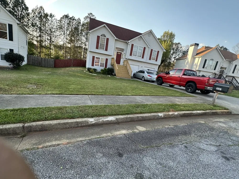 Local garden landscaping in Jonesboro, GA - DQT Lawn Care & Handyman