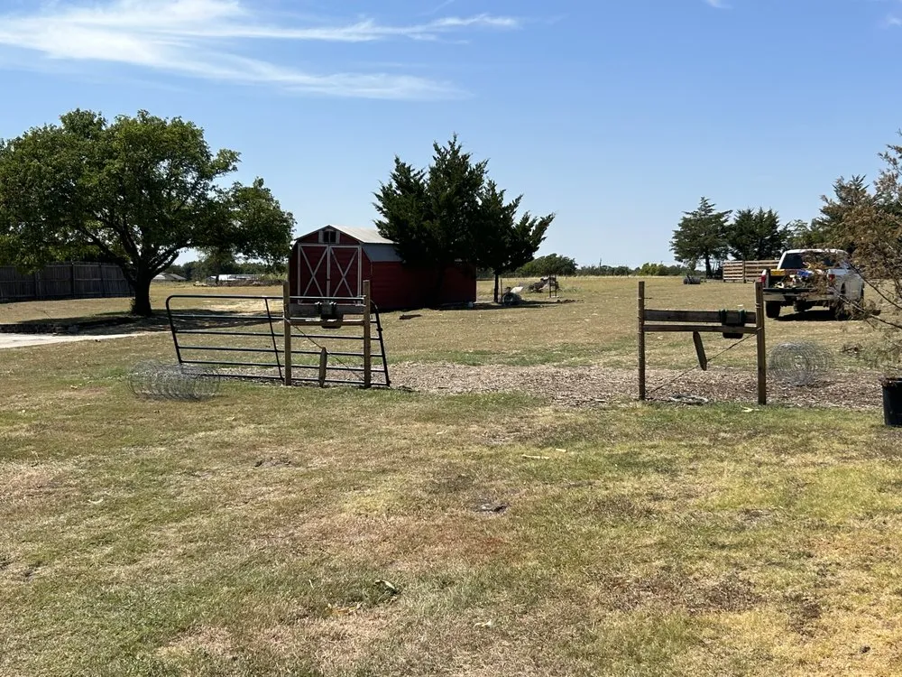 Affordable lawn care service with custom design across Waco, TX - DR Construction & Landscaping.