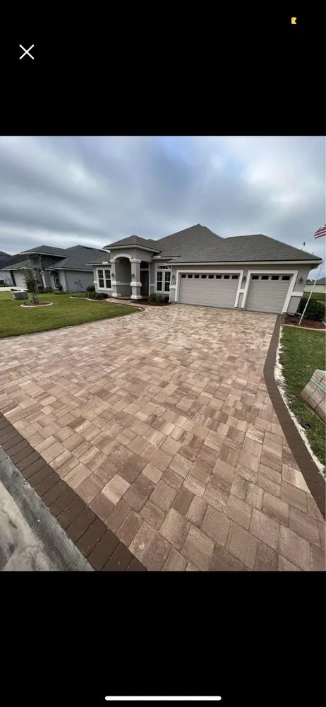 Custom landscape design for year-round maintenance in Winter Garden, FL by D&R Construction