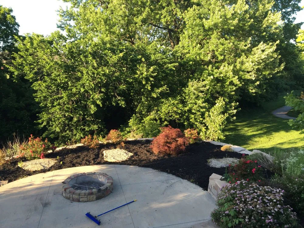 Trusted residential landscaping experts serving Shawnee, KS - Dr D Lawn Care