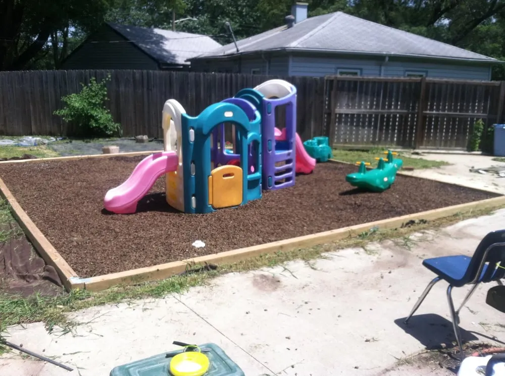 Local lawn mowing service in Shawnee, KS - Dr D Lawn Care