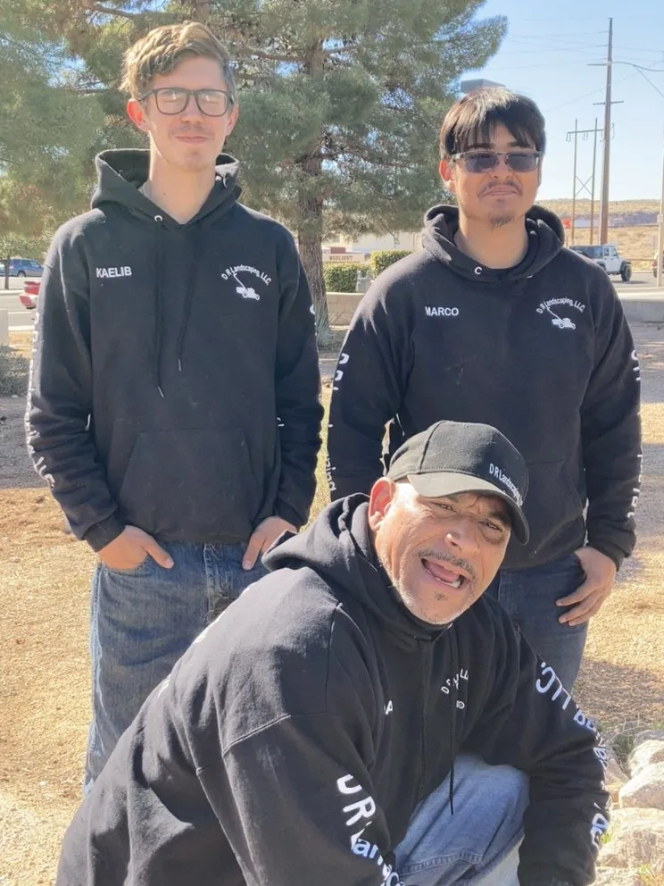 Expert lawn mowing service for beautiful yards across Kingman, AZ - DR Landscaping