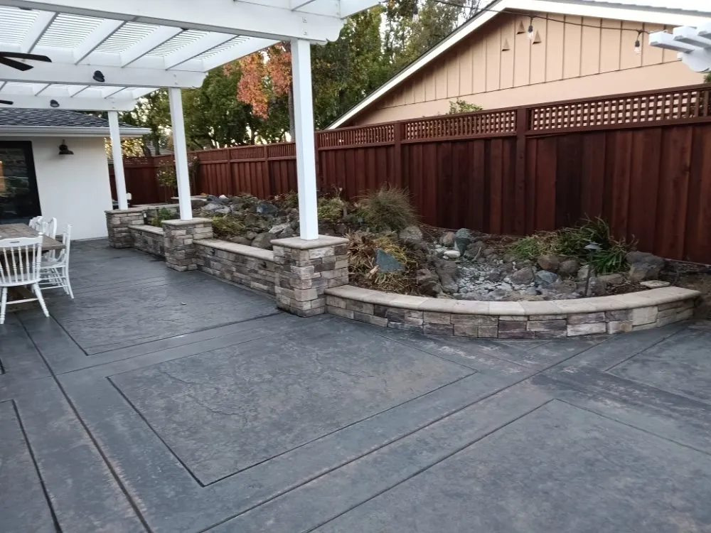 Custom lawn mowing service near you in Gilroy, CA by DR Landscaping Maintenance Services