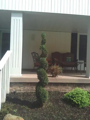 Custom garden landscaping in Mineral Ridge, OH by DR Lawn Care And Landscaping
