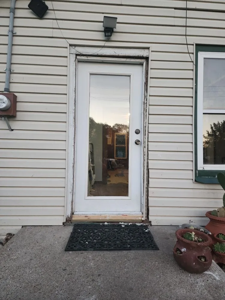 Expert yard cleanup service near you across Strong City, KS - D&R Repair and Demo