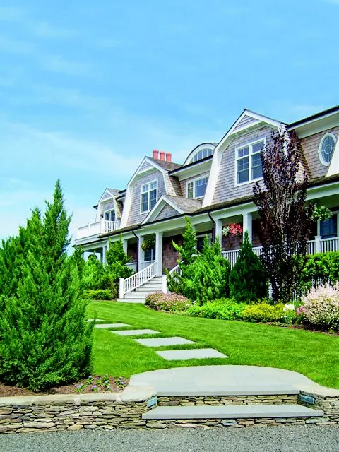 Local yard cleanup service in Speonk, NY by Dragonfly Landscape Design