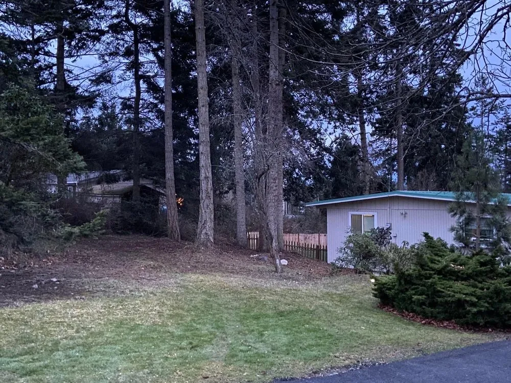 Local garden landscaping experts serving Oak Harbor, WA - Dragonfly Wild