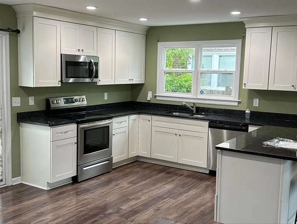 Reliable yard cleanup service in Newport News, VA by Dragon's Gate Cleaning