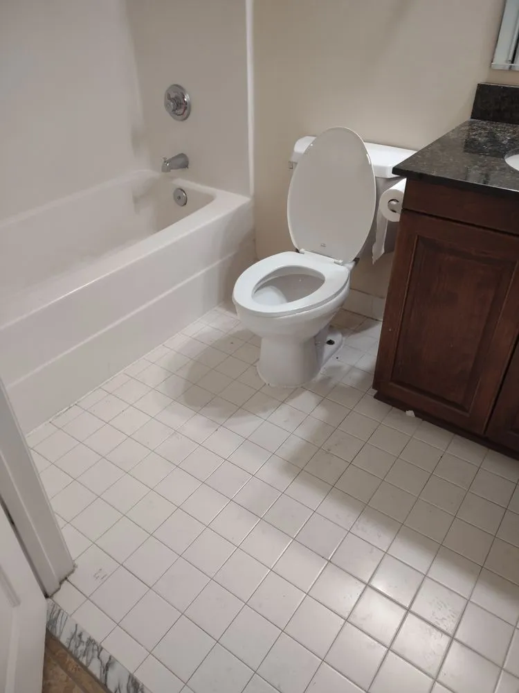 Top-rated yard maintenance with custom design in Newport News, VA by Dragon's Gate Cleaning