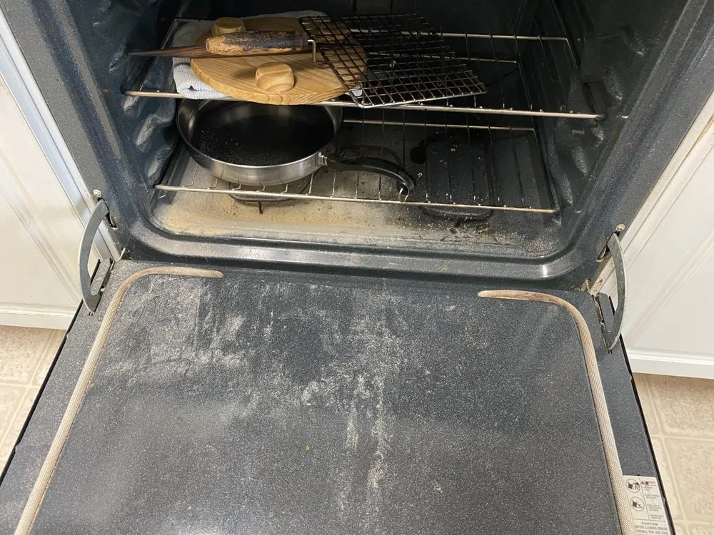 Expert landscaping services experts serving Newport News, VA - Dragon's Gate Cleaning