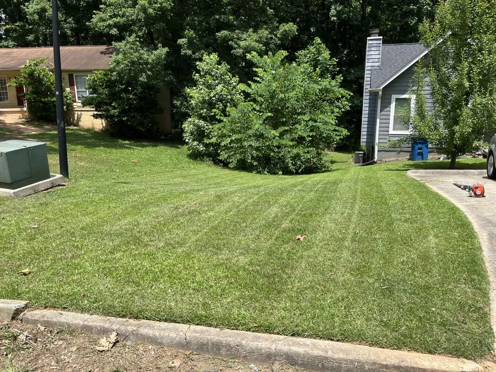Expert lawn care service for beautiful yards across Atlanta, GA - Drake Lawn Care