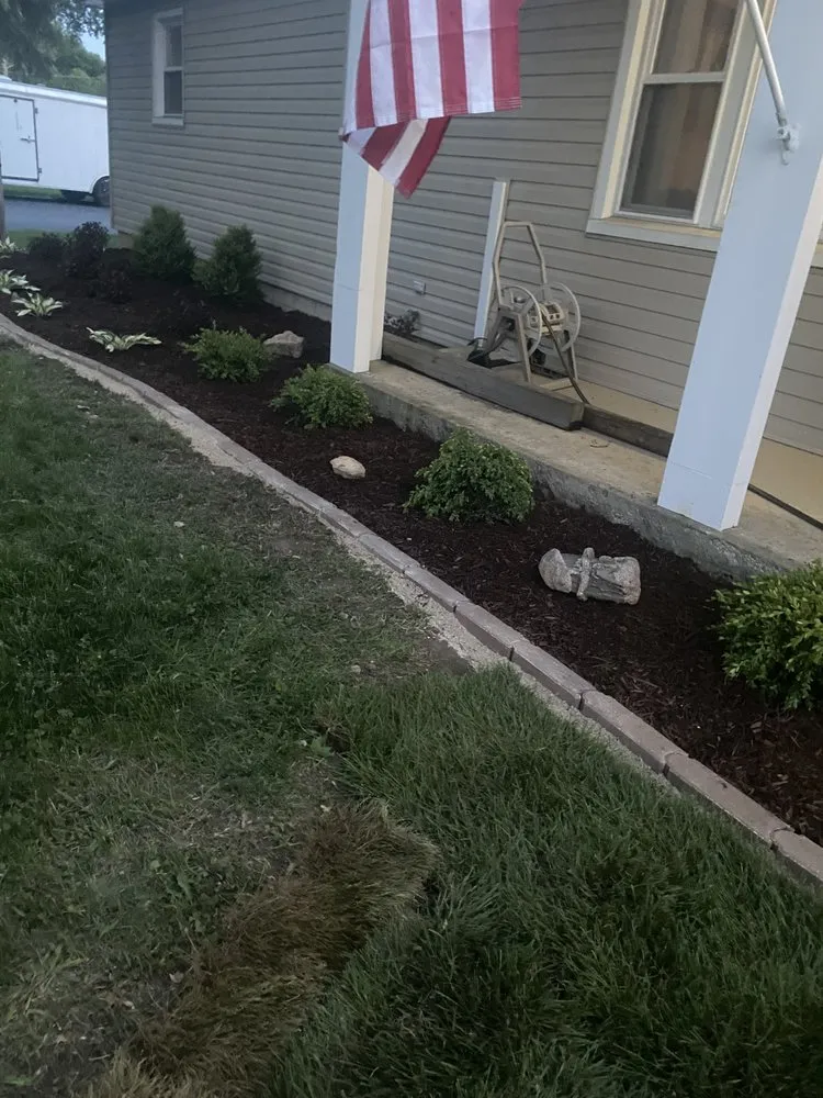 Top-rated yard maintenance in New Lenox, IL - Drakes Landscaping