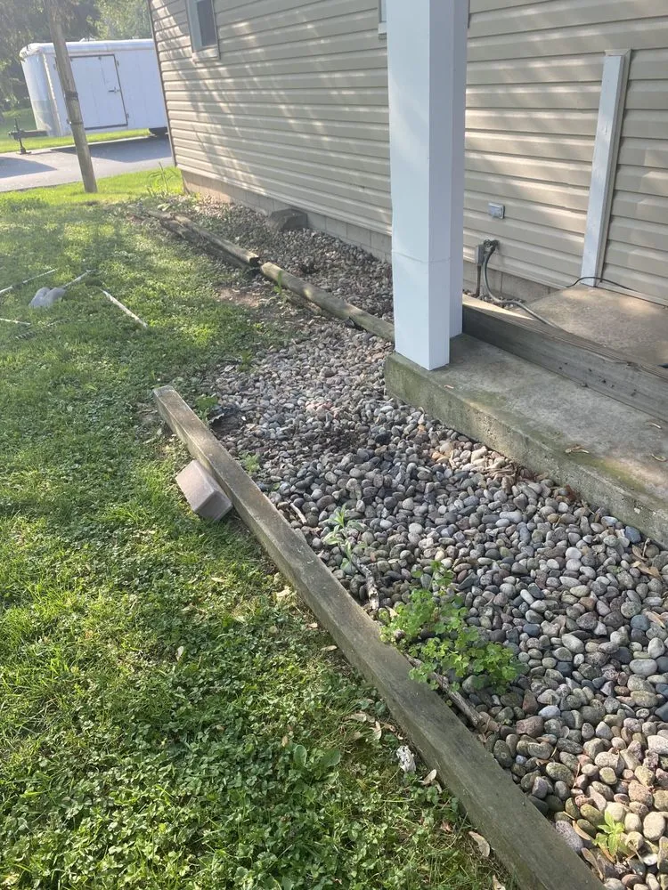 Top-rated lawn mowing service experts serving New Lenox, IL - Drakes Landscaping