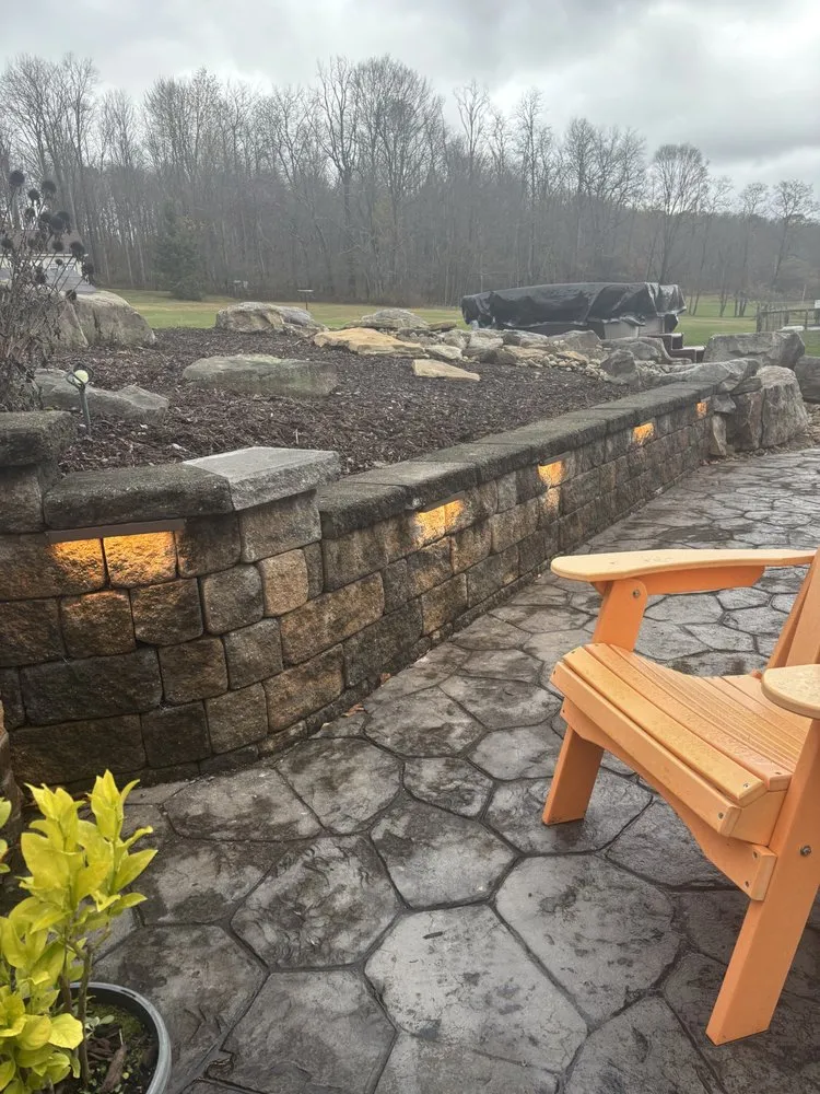 Top-rated landscaping services experts serving Stoystown, PA - Drakes Lawn & Land Services