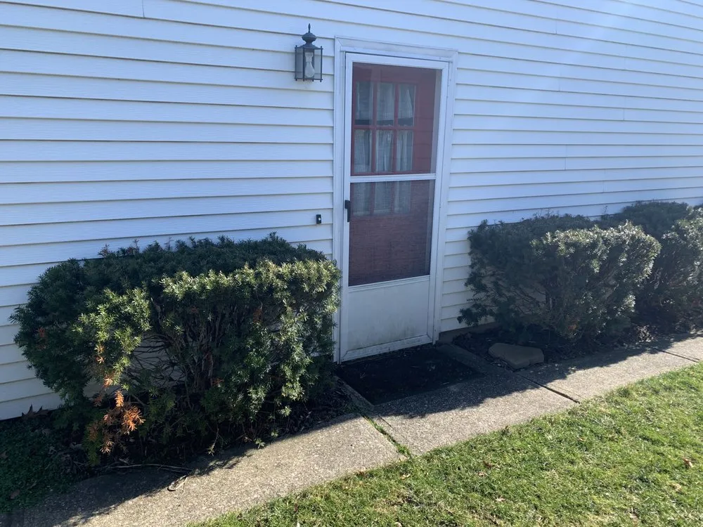 Top-rated residential landscaping experts serving Elyria, OH - Drake’s Lawn Service’s