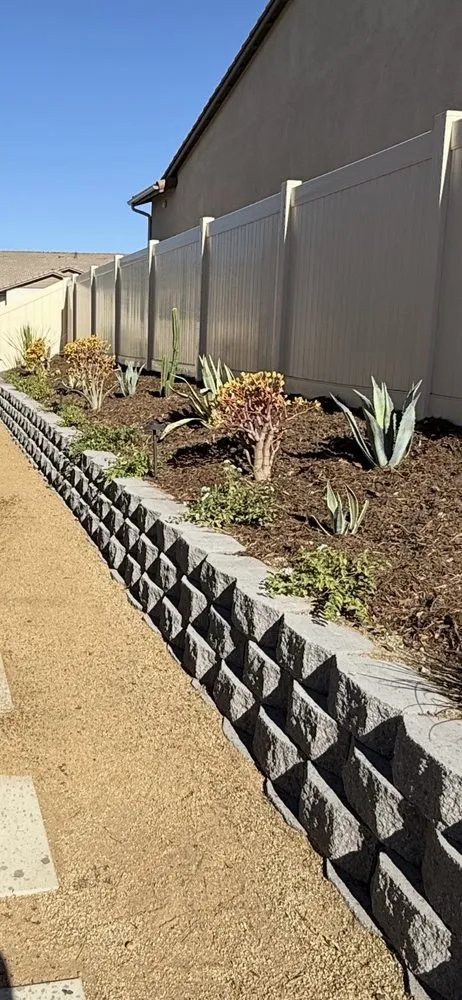 Custom yard cleanup service in Santa Clarita, CA by Dramatic Landscaping