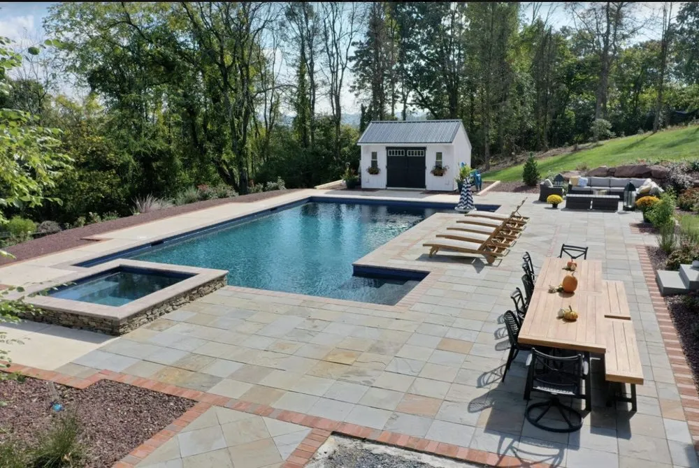 Expert lawn care service in Delair, NJ - Dream garden hardscaping and landscaping