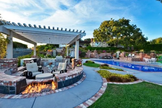 Top-rated garden landscaping for residential properties in Delair, NJ by Dream garden hardscaping and landscaping
