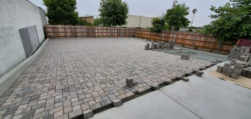 Top-rated yard maintenance experts serving Santa Maria, CA - Dream Garden Landscape