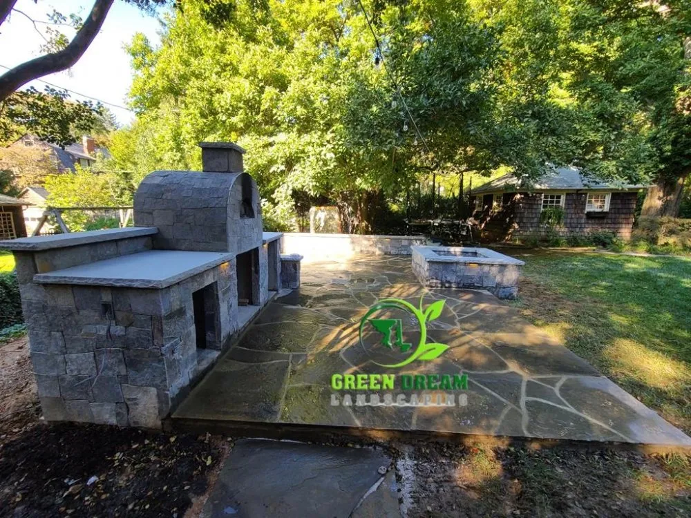 Custom yard cleanup service in Rosedale, MD by Dream Green Lanscaping