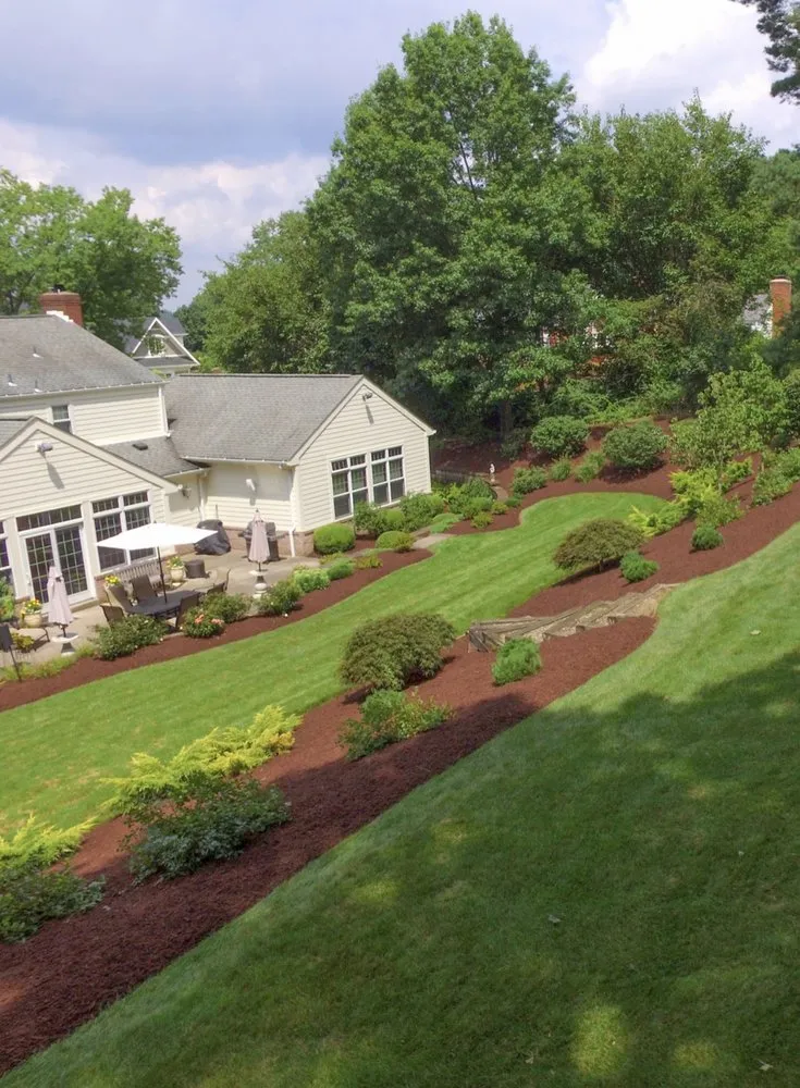 Top-rated lawn care service in Bethel Park, PA by Dream Greener Lawn & Landscape