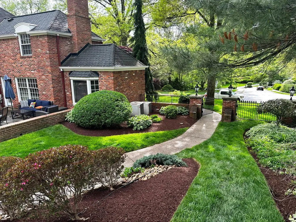 Affordable yard cleanup service experts serving Bethel Park, PA - Dream Greener Lawn & Landscape