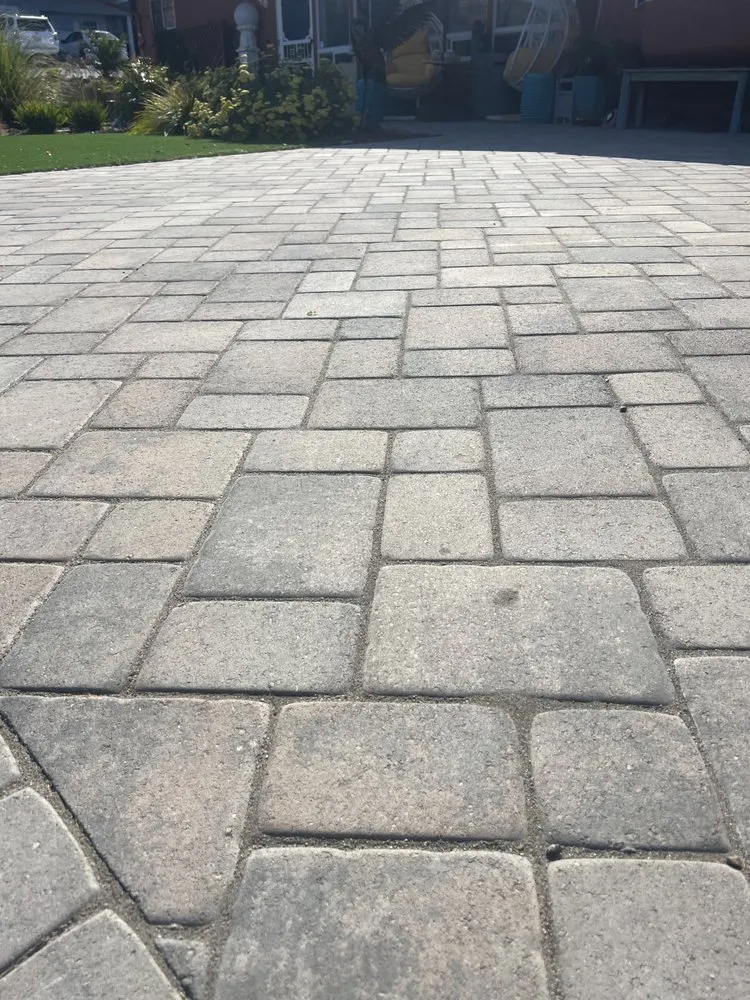 Affordable lawn mowing service near you across Arroyo Grande, CA - Dream Home Landscaping