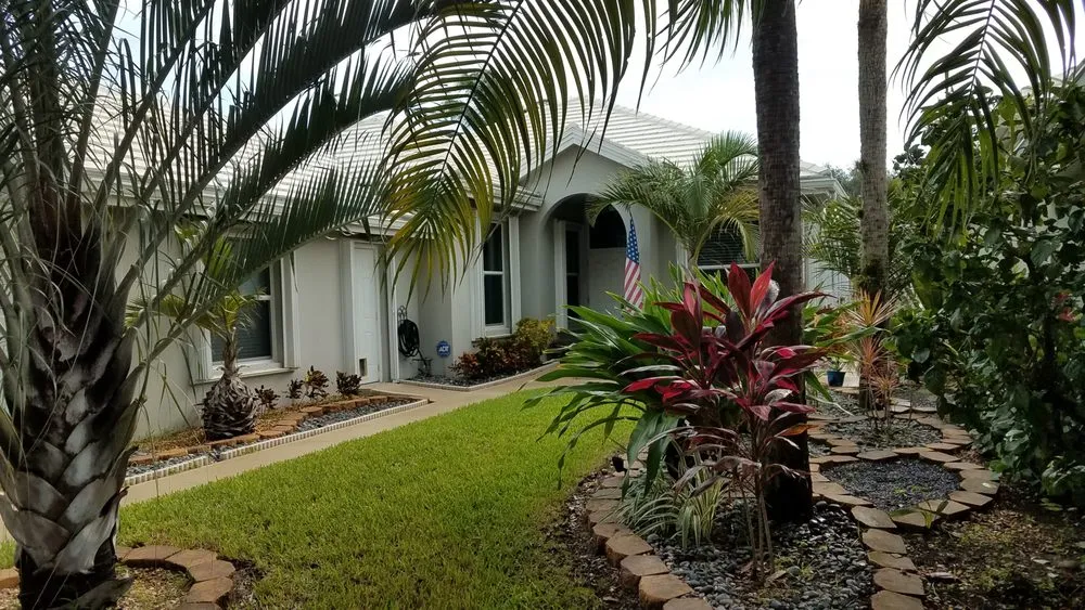 Reliable lawn care service in Ormond Beach, FL by Dream Home Yardscaping