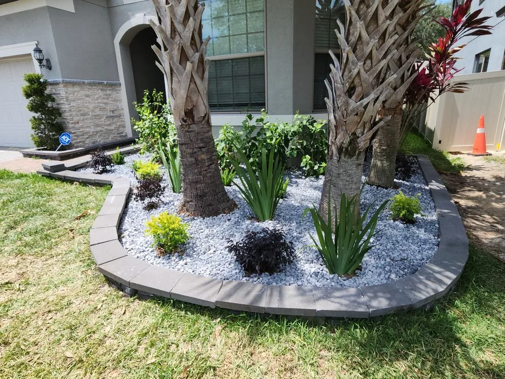 Custom outdoor landscaping in Ormond Beach, FL - Dream Home Yardscaping