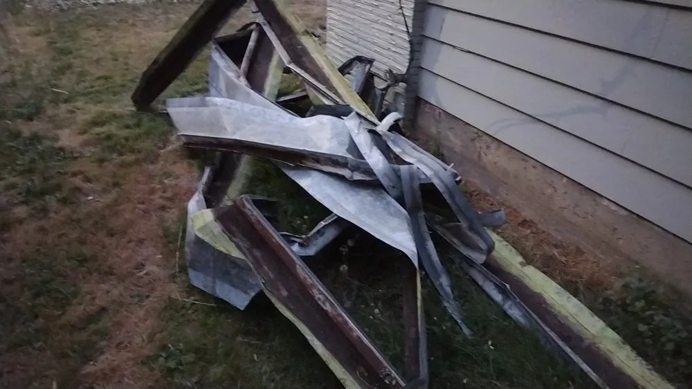 Reliable yard cleanup service in Keizer, OR by Dream J K Investments