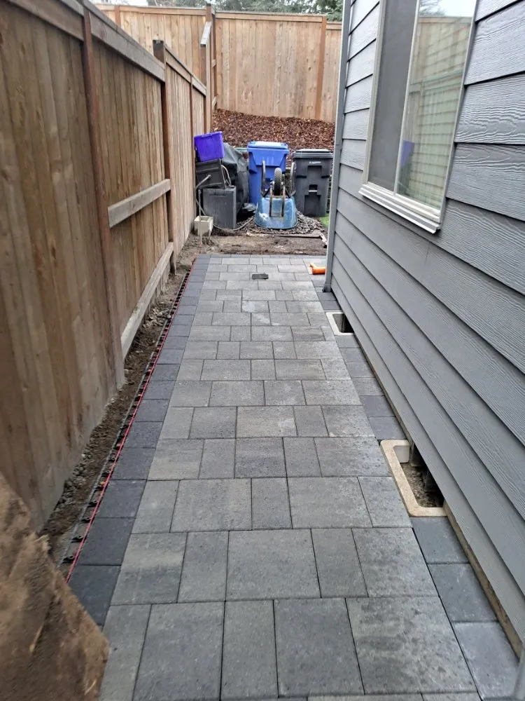 Custom garden landscaping in Canby, OR - Dream Landscape