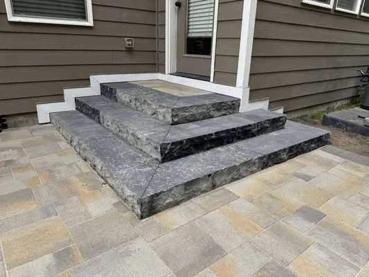 Dream Landscapes Logo