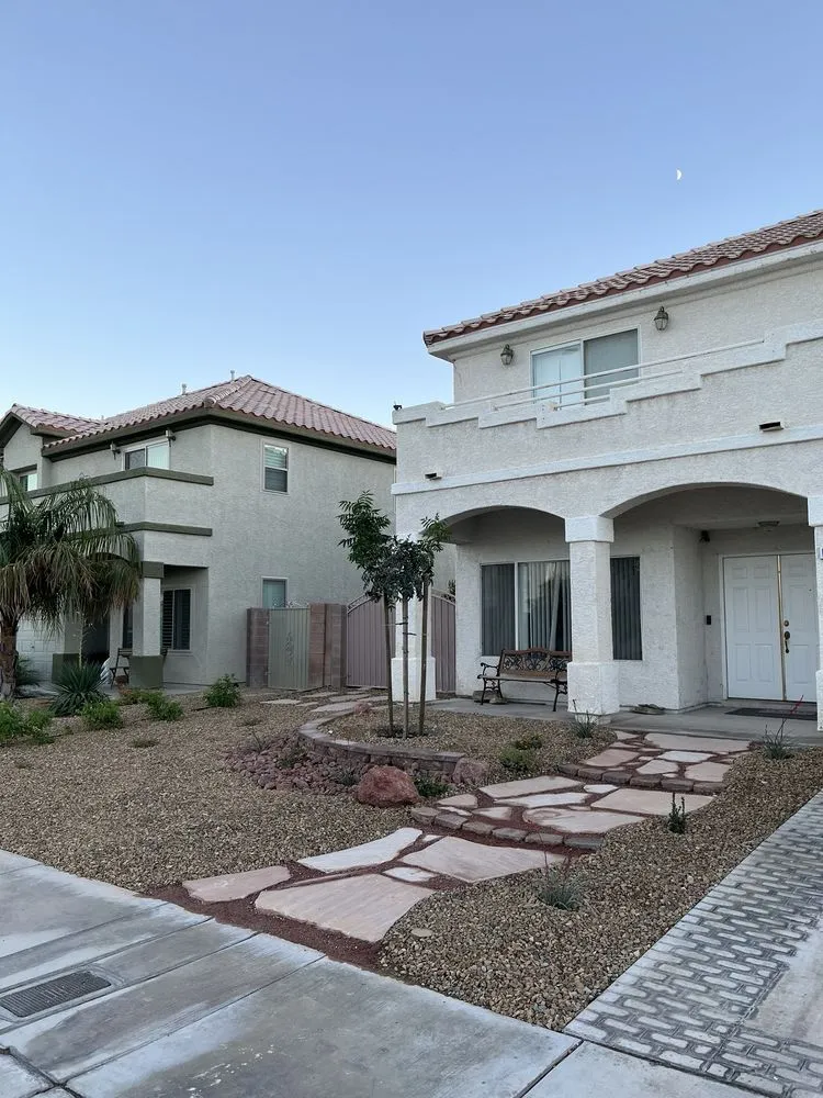 Expert yard maintenance for residential properties in Henderson, NV by Dream Lawns