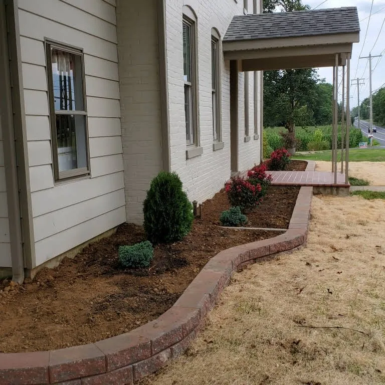 Custom garden landscaping for residential properties in Hagerstown, MD by Dream Scapes