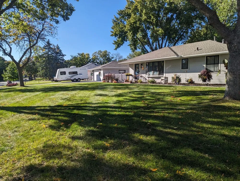 Expert lawn mowing service in Saint Paul Park, MN - Dream Scope Industries