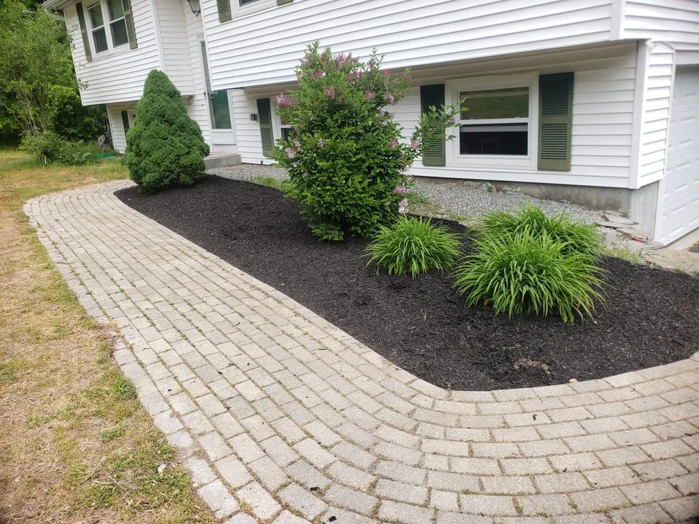 Trusted residential landscaping in Raymond, NH by Dream Yards