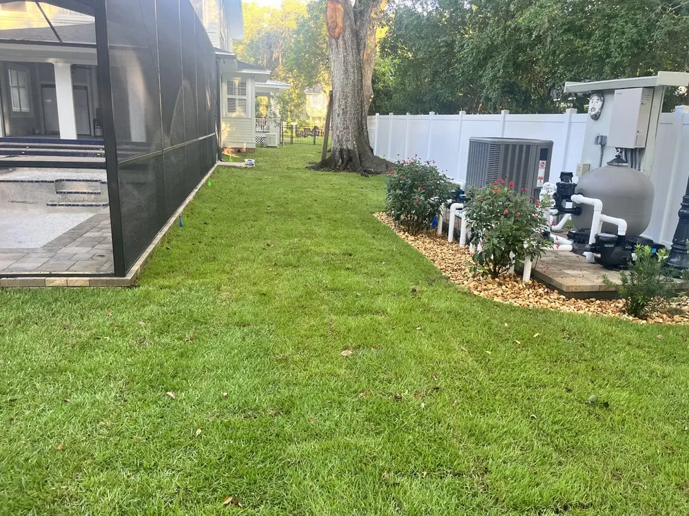 Custom outdoor landscaping experts serving Lakeland, FL - Dreamers Landscape and Lawn Care Service