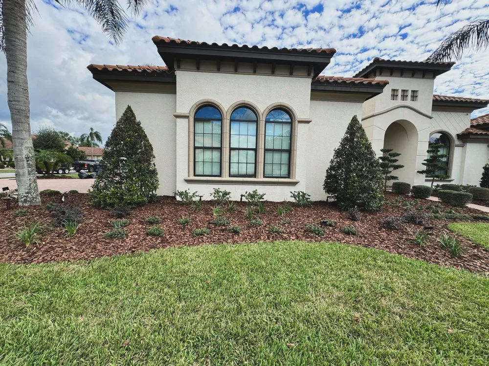 Professional outdoor landscaping in Lakeland, FL - Dreamers Landscape and Lawn Care Service