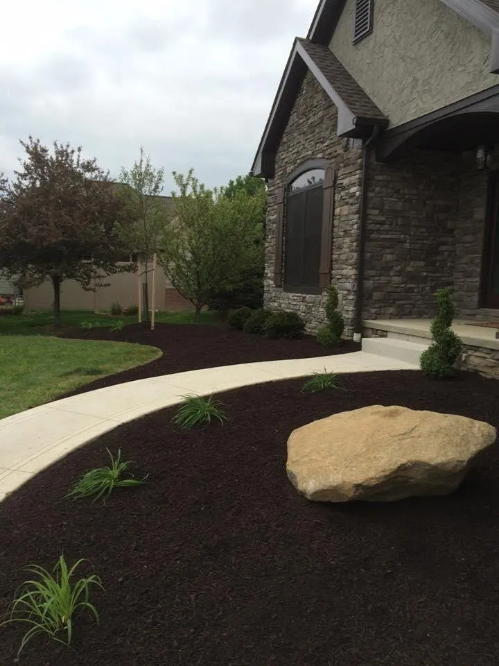 Custom lawn care service in North Canton, OH - Dreaming Tree Landscaping
