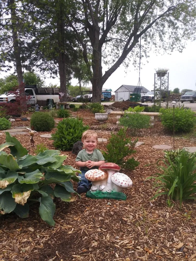 Professional lawn mowing service experts serving Oregon, OH - Dreams Of Fields Landscaping