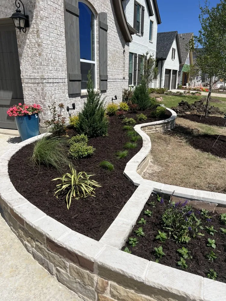 Custom garden landscaping for year-round maintenance in Frisco, TX by Dreamscape Landscaping Designs