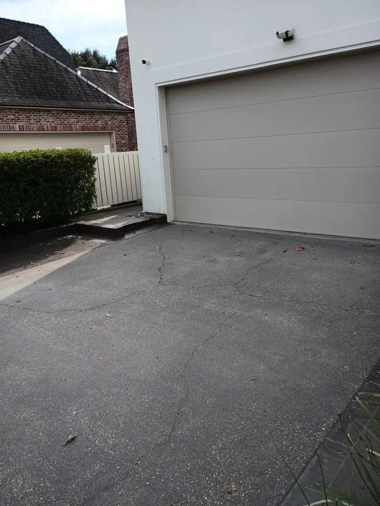 Expert landscape design in Lafayette, LA by Dreamscape Lawn Care and More