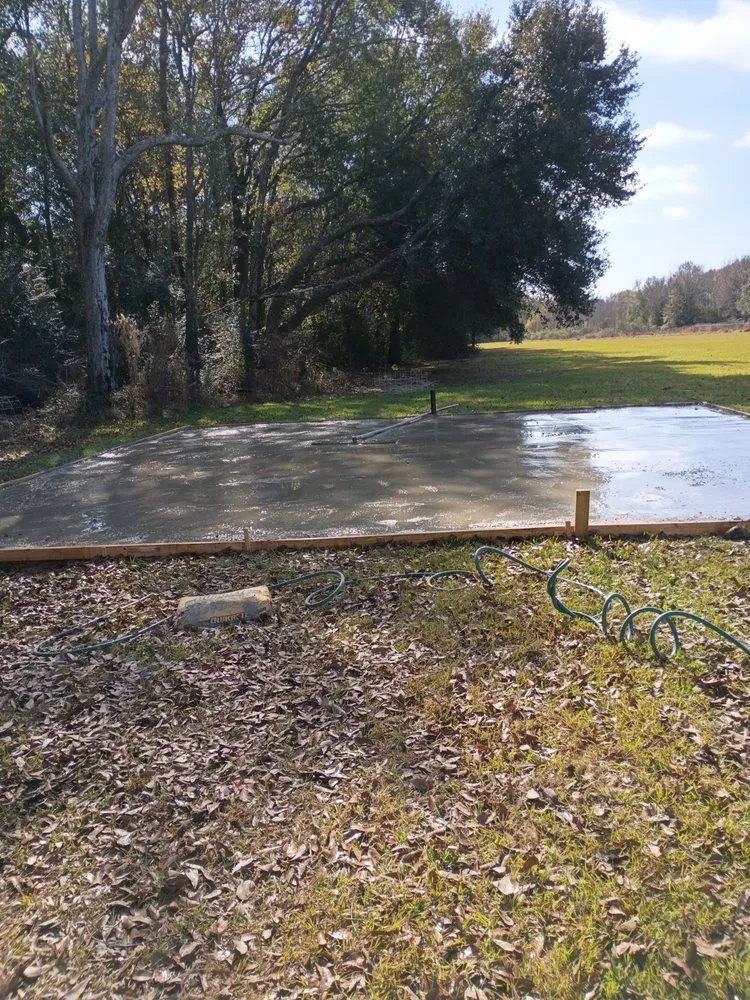 Custom residential landscaping with custom design in Lafayette, LA by Dreamscape Lawn Care and More