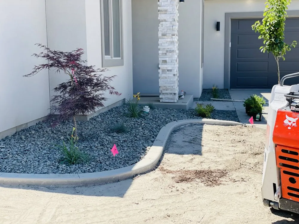 Local lawn mowing service near you in Kennewick, WA by Dreamscape Masonry & Garden