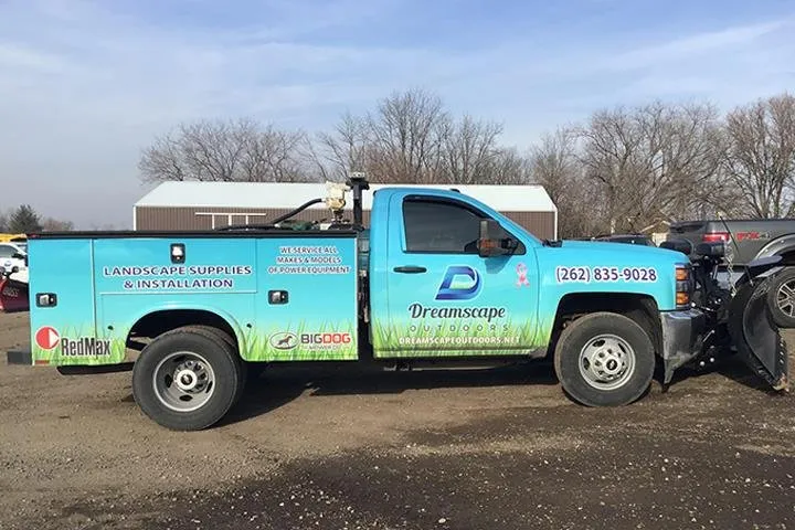 Trusted lawn care service in Sturtevant, WI - Dreamscape Outdoors