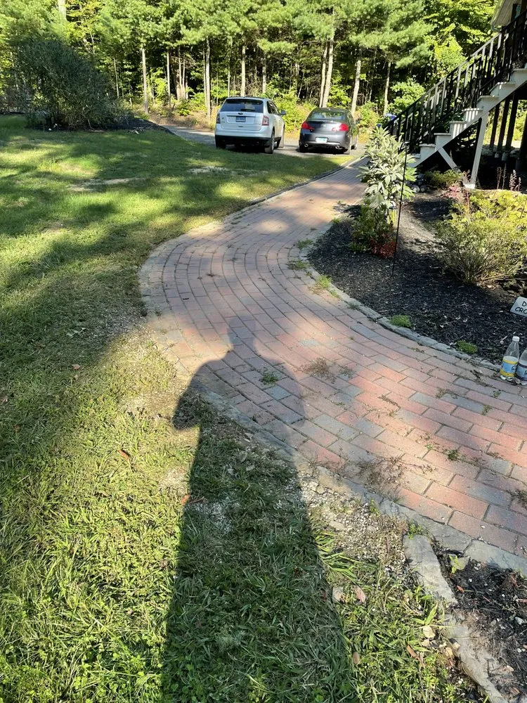 Professional outdoor landscaping experts serving Amston, CT - Dreamscapes
