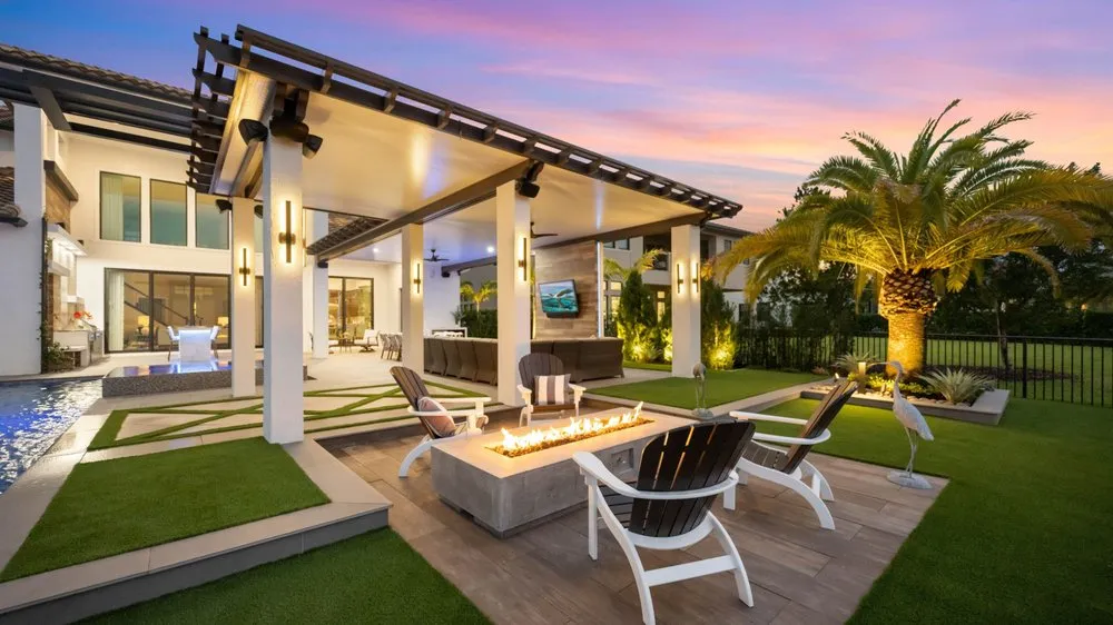 Expert yard maintenance in Parkland, FL - Dreamscapes By Zury