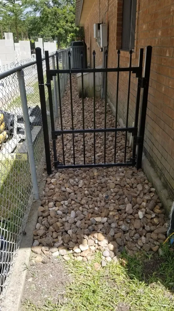 Trusted lawn mowing service in San Antonio, TX - Dreamscapes landscaping and irrigation